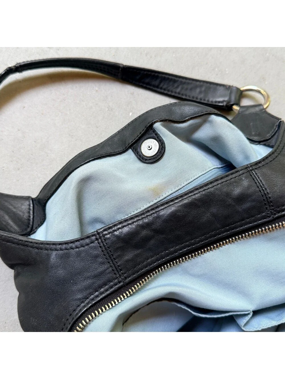 Coach Soho Lynn Black Leather Shoulder Bag with Buckle Detail No e1120-f17092
